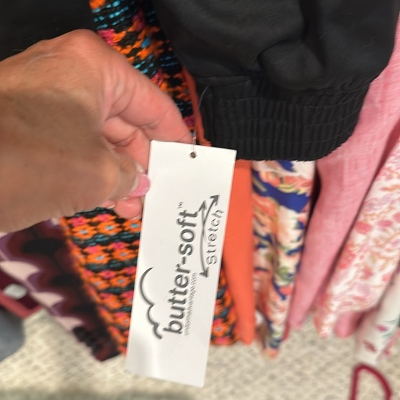 UA butter soft padded nwt black scrub jacket size XS - Picture 2 of 4